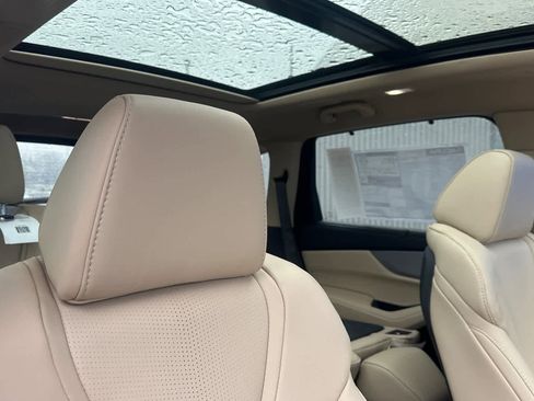 Used 2025 Acura MDX SH-AWD w/ Technology Package image 15