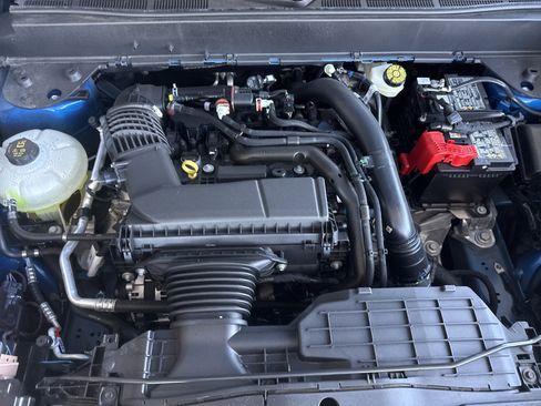 Used 2025 Ford Maverick Tremor image 7