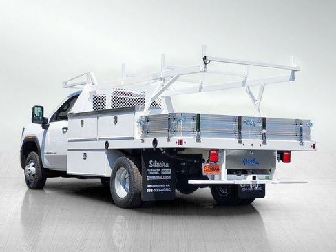 New 2026 GMC Sierra 3500 Pro w/ Convenience Package RWD image 6
