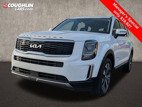 Used 2022 Kia Telluride S image 3