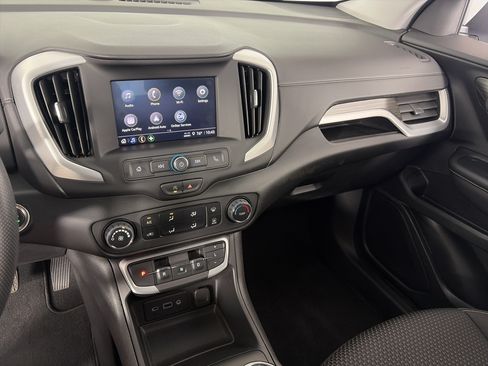 Used 2023 GMC Terrain SLE FWD image 4