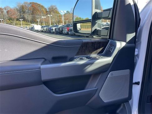 New 2026 Ford F250 Lariat w/ Black Appearance Package image 13