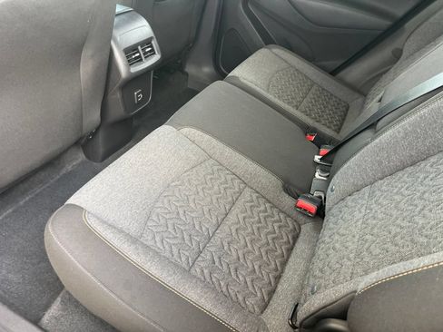 Used 2024 Chevrolet Equinox LT FWD image 30