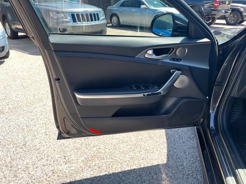 Used 2021 Kia Stinger GT2 RWD image 13
