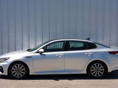 Used 2020 Kia Optima Premium image 46