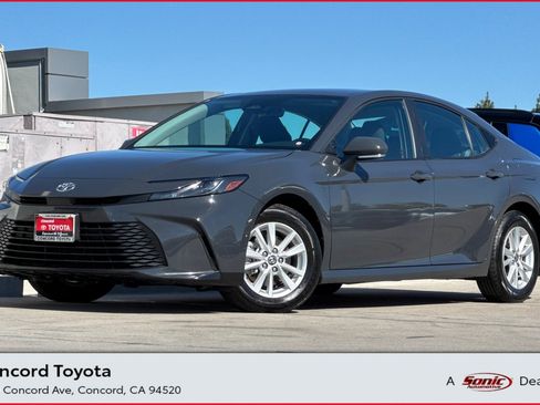 Used 2025 Toyota Camry LE w/ Convenience Package AWD/4WD image 1