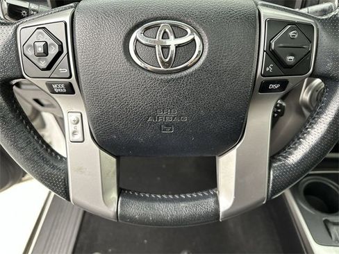 Used 2016 Toyota 4Runner SR5 Premium image 14