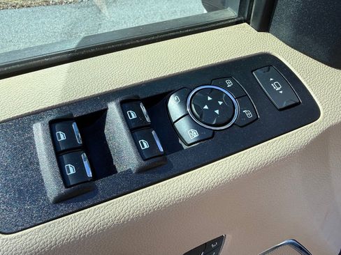 Used 2021 Ford F350 Lariat w/ Lariat Ultimate Package image 15