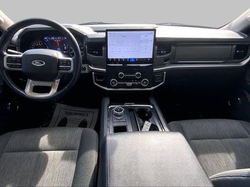 Certified 2022 Ford Expedition XLT RWD image 15