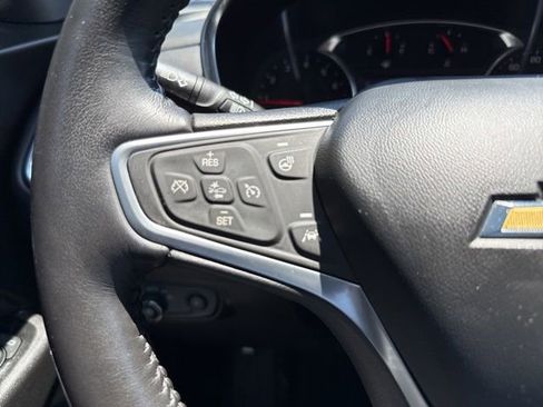 Used 2022 Chevrolet Equinox Premier FWD image 12