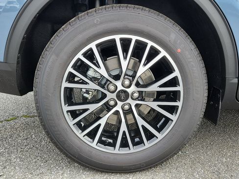 Used 2024 Ford Escape SE FWD image 5