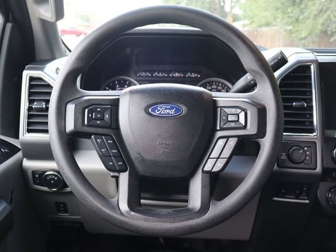 Used 2017 Ford F250 XLT w/ XLT Value Package AWD/4WD image 18