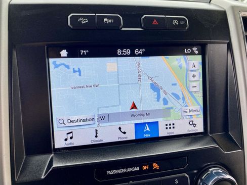 Used 2017 Ford F150 Lariat image 4