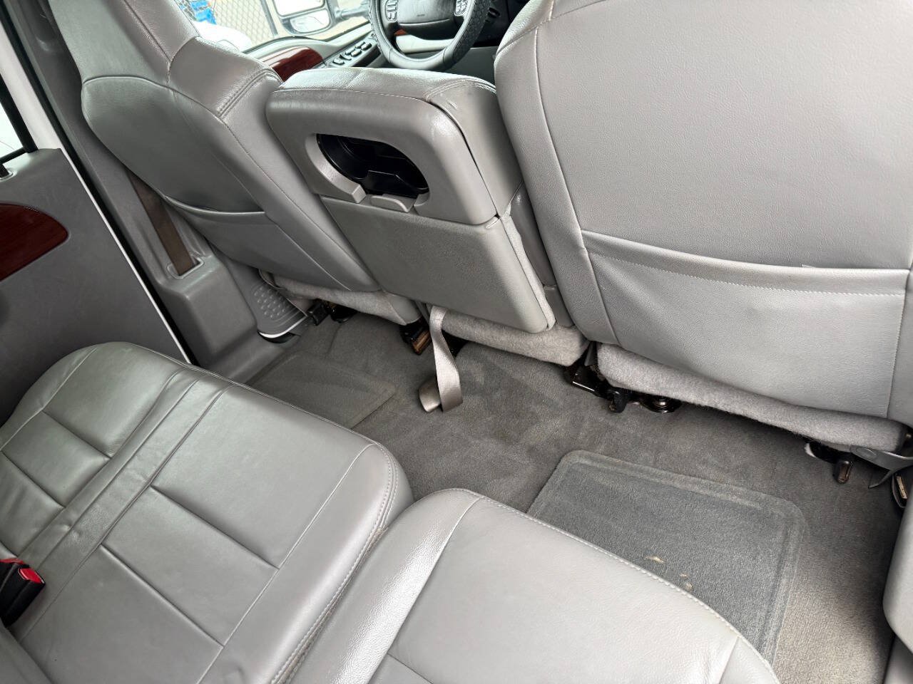 Used 2005 Ford F350 Lariat AWD/4WD image 27
