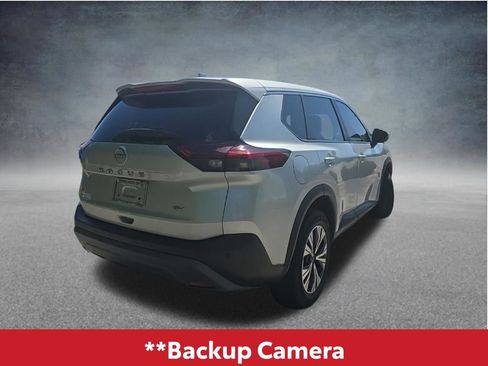 Used 2022 Nissan Rogue SV FWD image 4