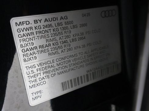 Used 2025 Audi Q5 Premium Plus w/ Premium Plus image 3