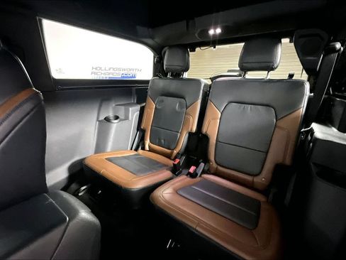 Certified 2022 Ford Bronco Outer Banks w/ Sasquatch Package AWD/4WD image 21