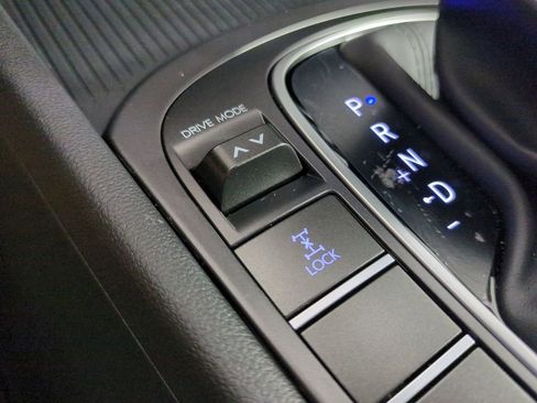 Certified 2025 Hyundai Kona SE AWD/4WD image 27