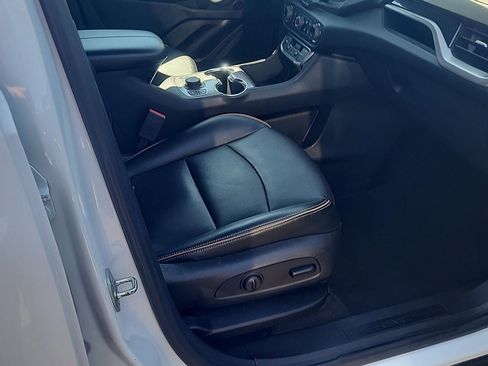 Used 2023 GMC Terrain AT4 image 19