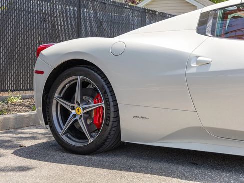 Used 2012 Ferrari 458 Spider RWD image 54