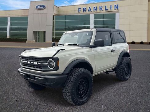 New 2025 Ford Bronco 2-Door image 3