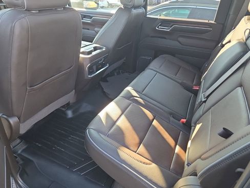 Used 2025 GMC Sierra 2500 Denali w/ Technology Package image 11