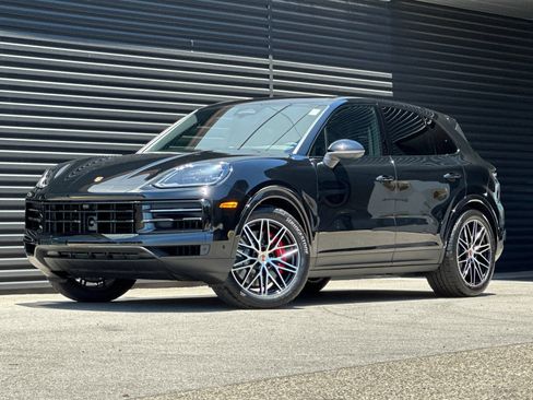 New 2026 Porsche Cayenne S AWD/4WD image 1