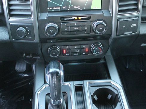 Used 2018 Ford F150 XLT w/ Equipment Group 302A Luxury image 37