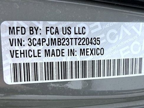 New 2026 Jeep Cherokee Laredo image 25