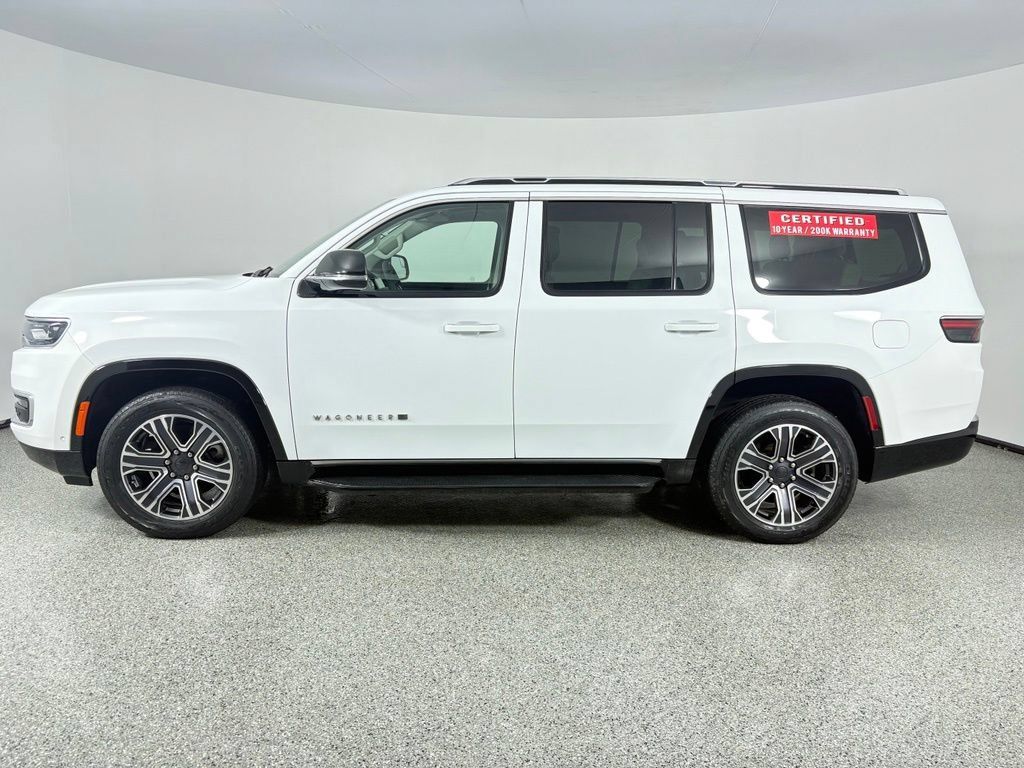 Used 2023 Jeep Wagoneer 4WD w/ Premium Group I image 4