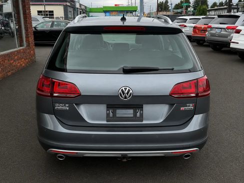 Used 2017 Volkswagen Golf Alltrack SE AWD/4WD image 5