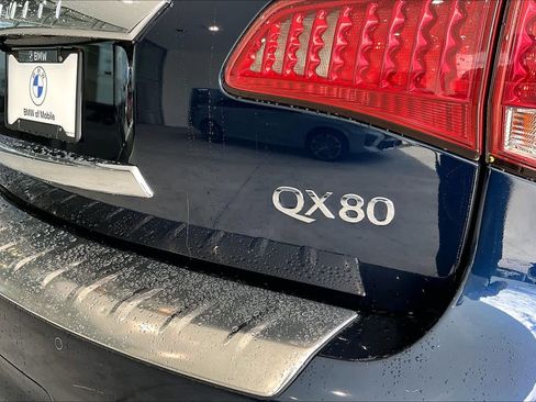Used 2017 INFINITI QX80 2WD w/ Driver Assistance Package image 9