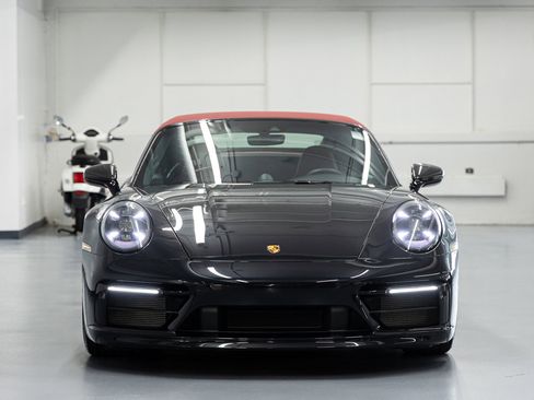Used 2023 Porsche 911 Carrera S RWD image 10