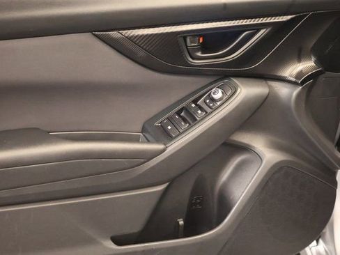 Used 2021 Subaru Crosstrek 2.0i Premium image 8