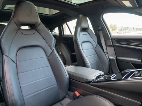 Certified 2025 Porsche Panamera 4 AWD/4WD image 23