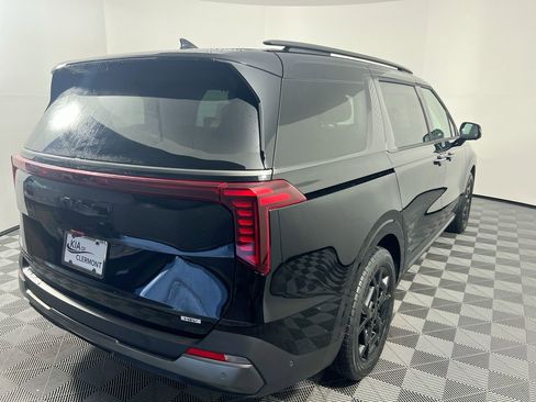 New 2026 Kia Carnival SX Prestige FWD image 3