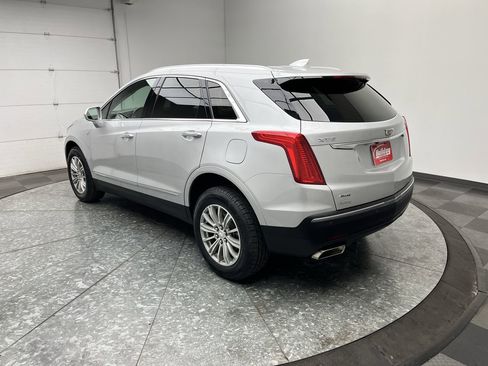 Used 2018 Cadillac XT5 Luxury AWD/4WD image 2