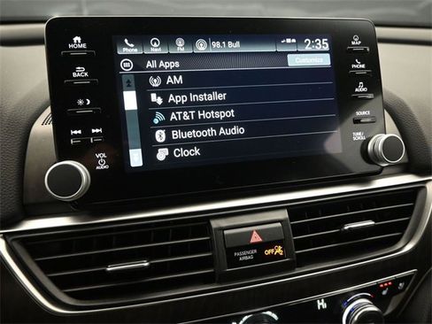 Used 2022 Honda Accord Touring image 18