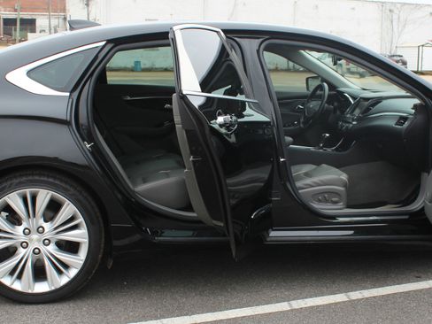 Used 2017 Chevrolet Impala Premier w/ Enhanced Convenience Package image 11