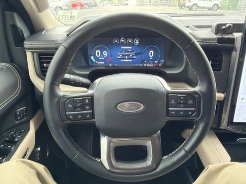 Certified 2024 Ford Expedition Platinum AWD/4WD image 19