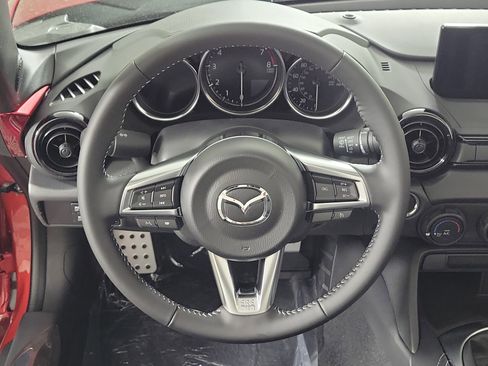 New 2026 MAZDA MX-5 Miata Club w/ Interior Package RWD image 14