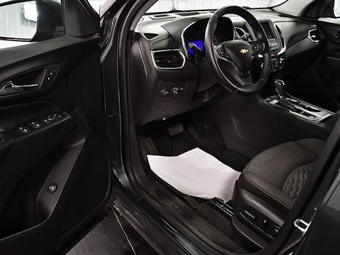 Used 2020 Chevrolet Equinox LT image 14