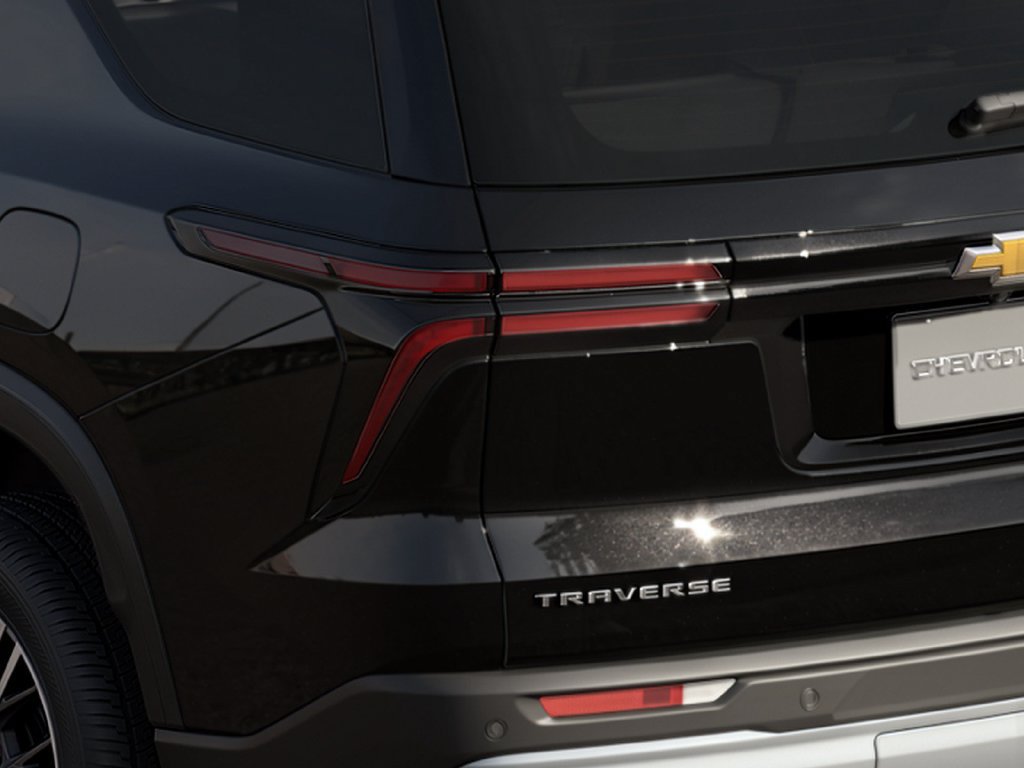 New 2027 Chevrolet Traverse LT w/ Driver Confidence Package FWD image 7