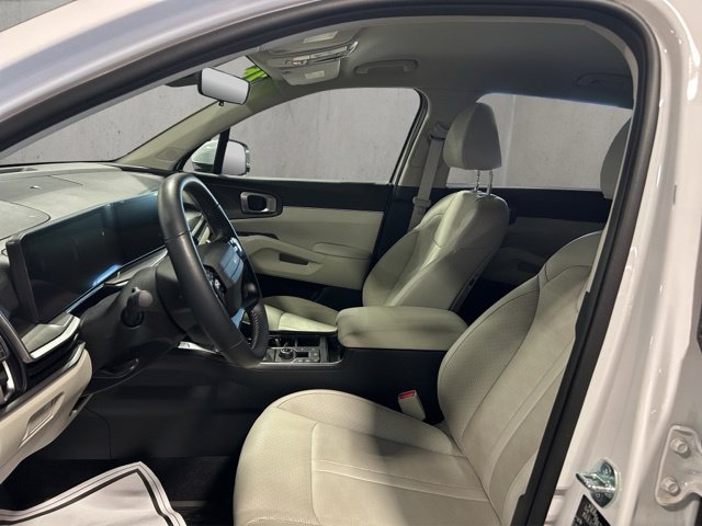 Used 2026 Kia Sorento S AWD/4WD image 9