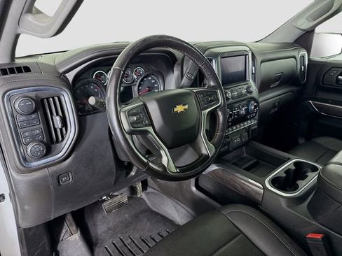 Used 2021 Chevrolet Silverado 1500 LTZ w/ Z71 Off-Road Package AWD/4WD image 9