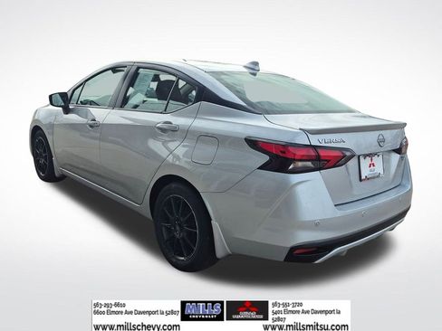 Used 2023 Nissan Versa SR w/ Trunk Package image 7