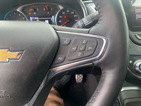 Used 2017 Chevrolet Malibu Premier w/ Driver Confidence Package image 18