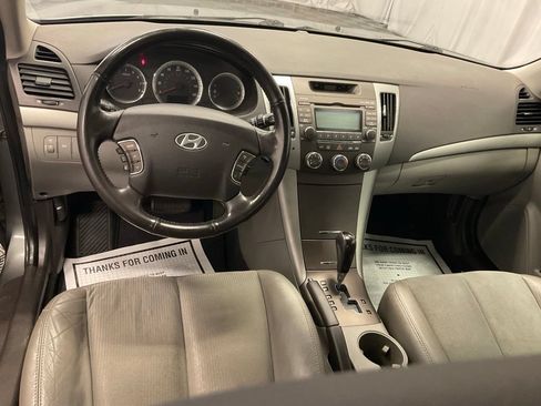 Used 2009 Hyundai Sonata SE FWD image 4