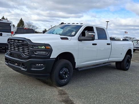 New 2026 RAM 3500 Tradesman image 4