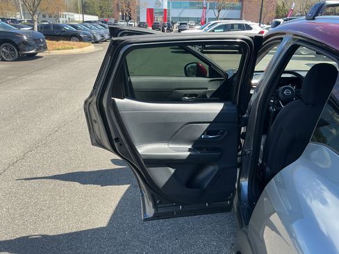 New 2026 Nissan Kicks SV w/ SV Premium Package image 16